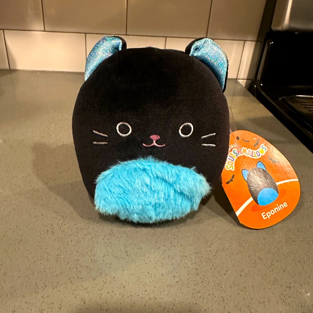 Squishmallows Eponine black cat NWT 5 inches